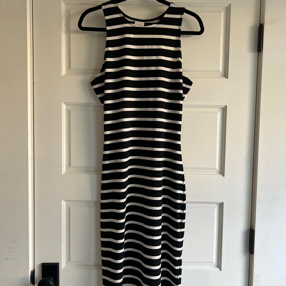 Black and White Striped Sleeveless Dress